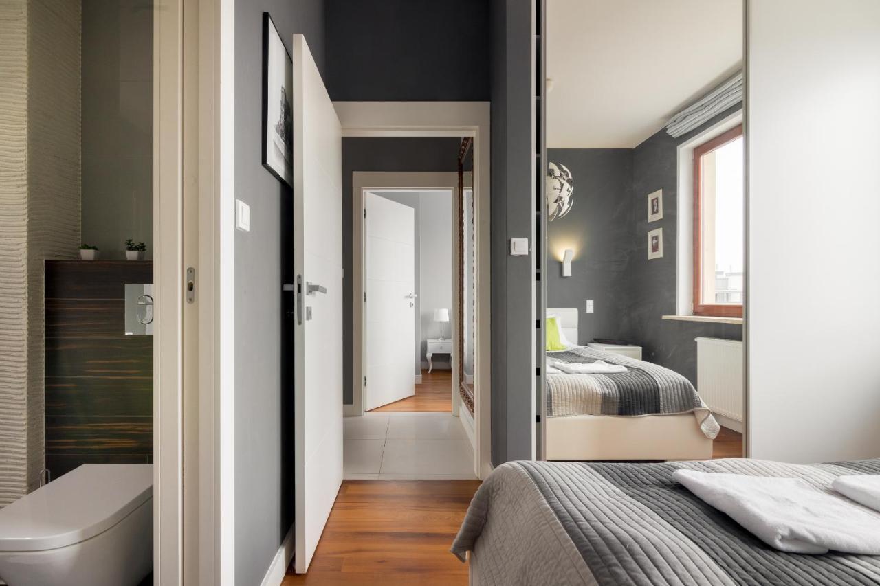 Hlonda Deluxe Apartment With Terrace Warszawa Eksteriør billede