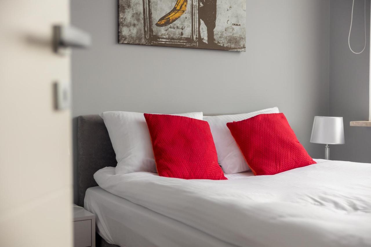 Hlonda Deluxe Apartment With Terrace Warszawa Eksteriør billede
